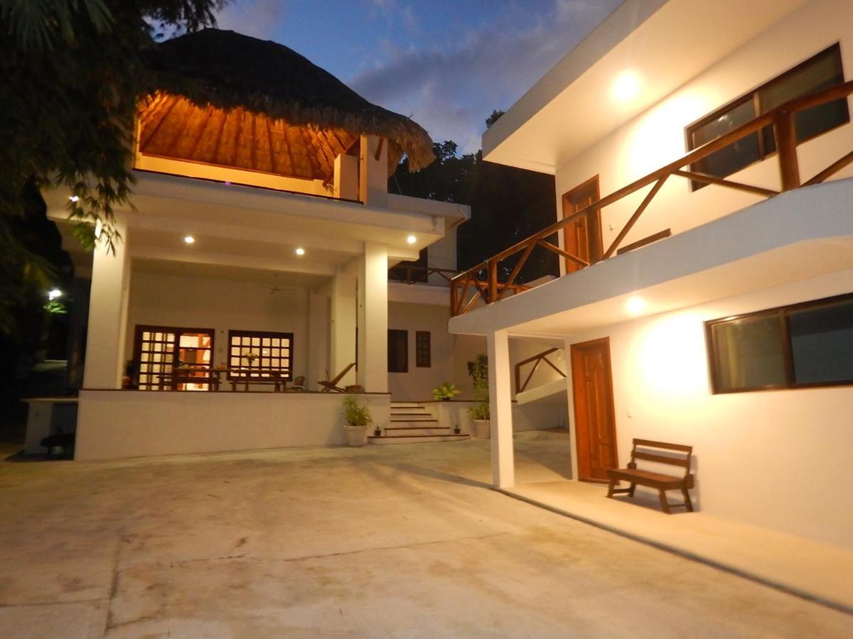 Villa Marilu B&B Bacalar Exteriör bild