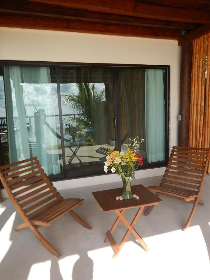 Villa Marilu B&B Bacalar Exteriör bild