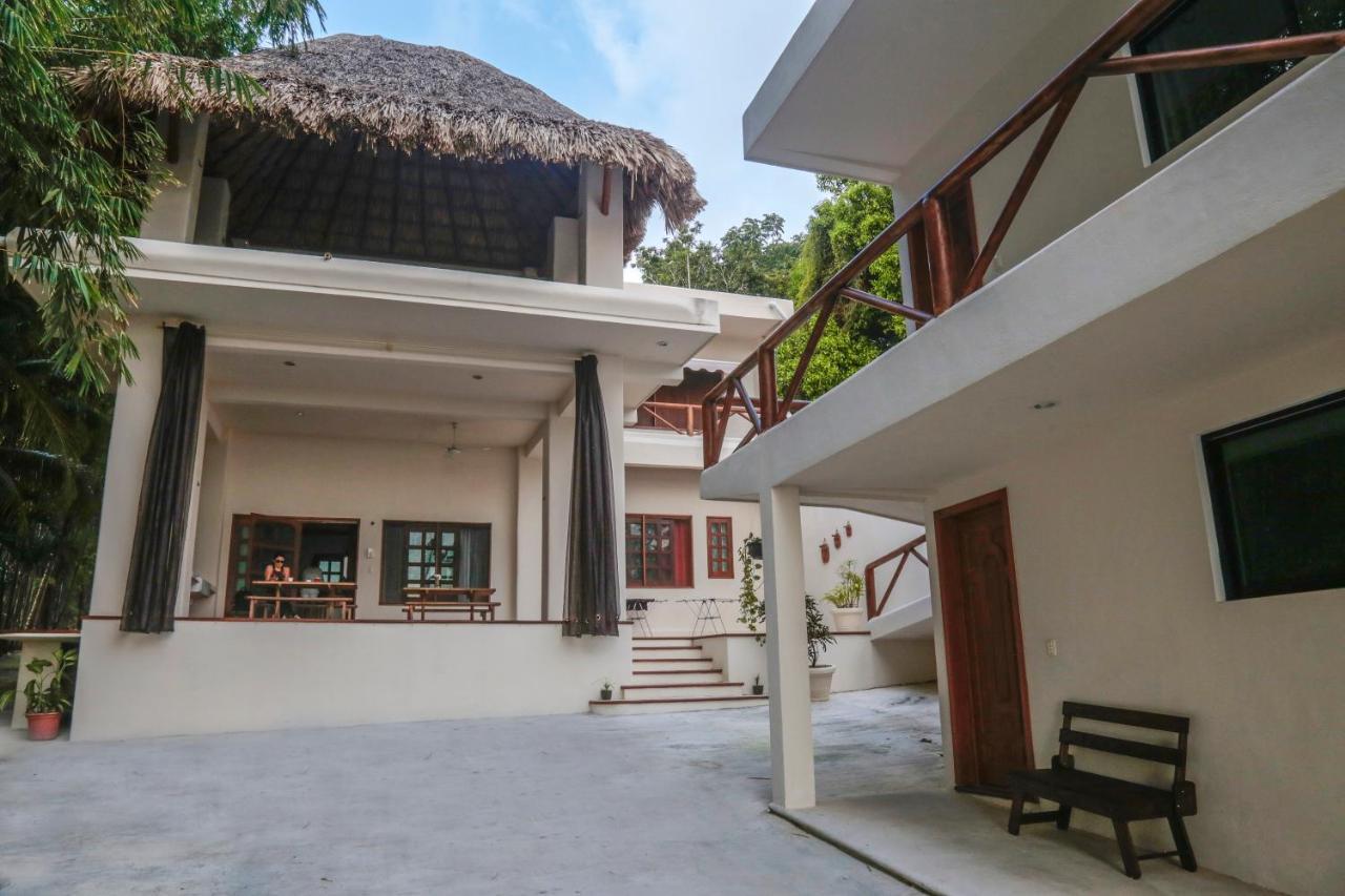 Villa Marilu B&B Bacalar Exteriör bild
