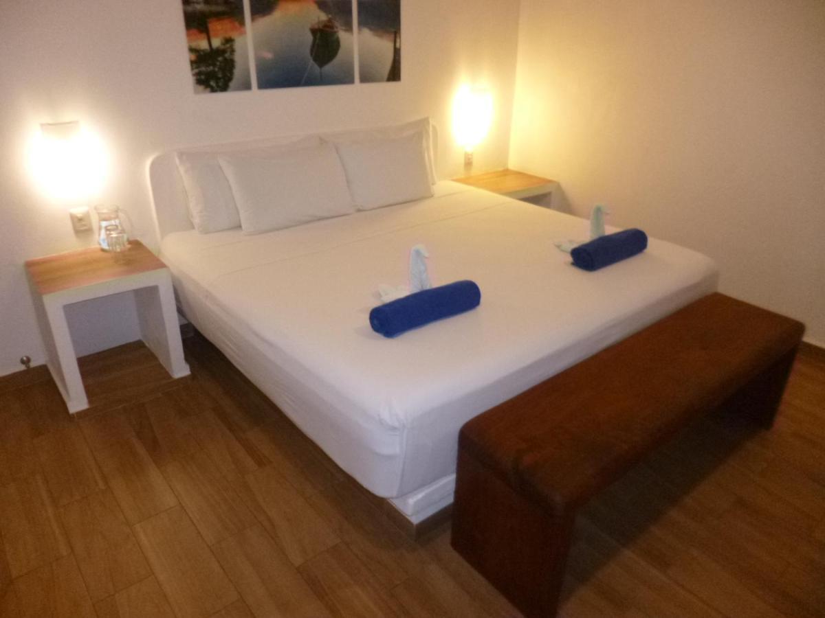 Villa Marilu B&B Bacalar Exteriör bild